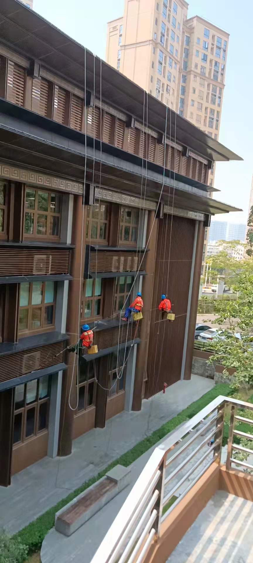 深圳外墙清洗工程.jpg 深圳外墙清洗工程.jpg