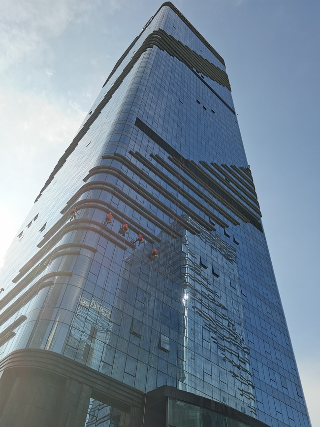 深圳外墙清洗施工.jpg